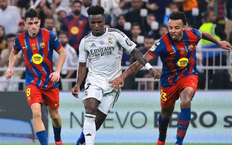 أزمة فينيسيوس جونيور.. نجم ريال مدريد يفتح النار دفاعًا عن الموهبة البرازيلية